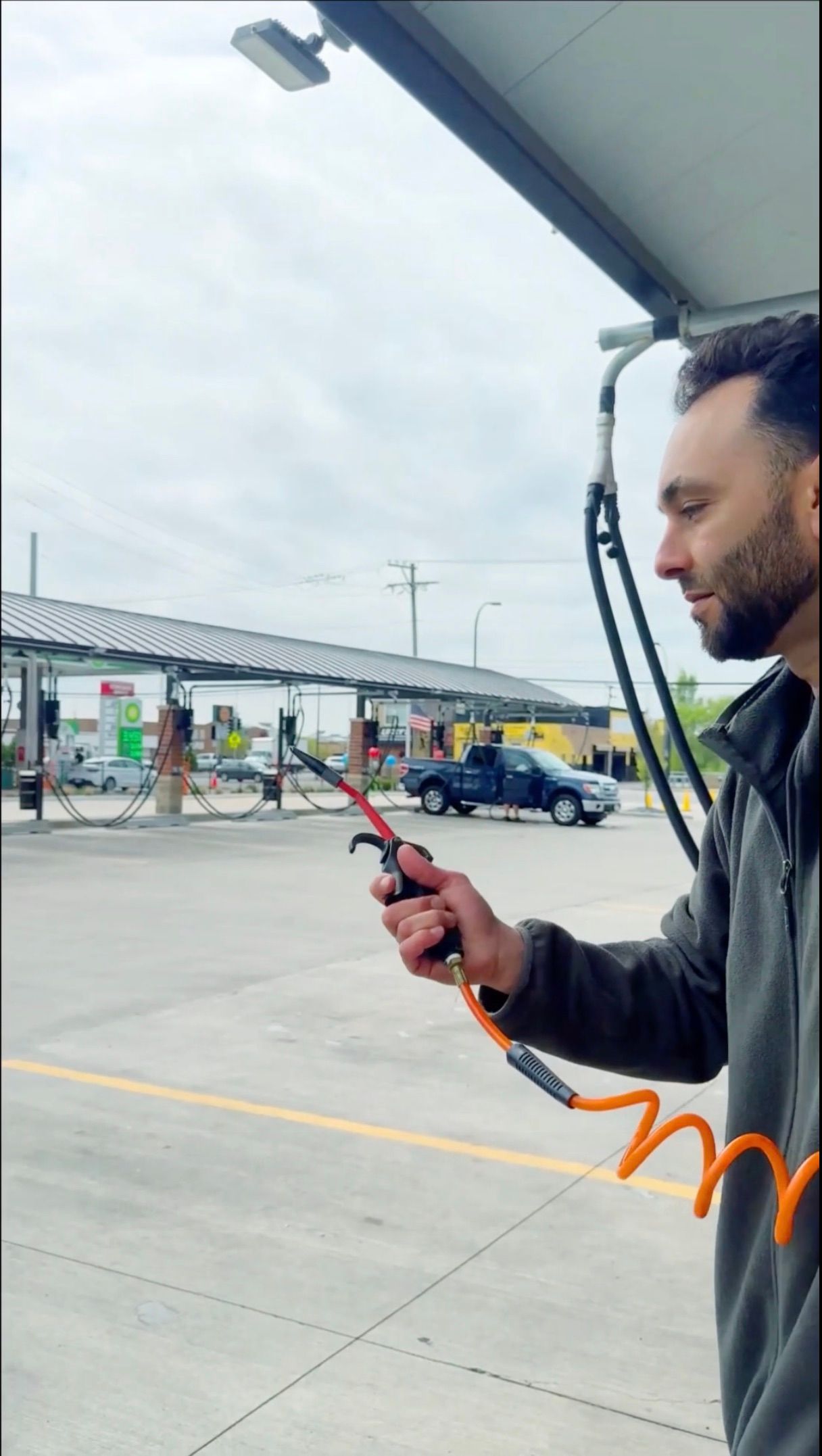 إعلان علامة تجارية انتقالات وتصميم صوتي